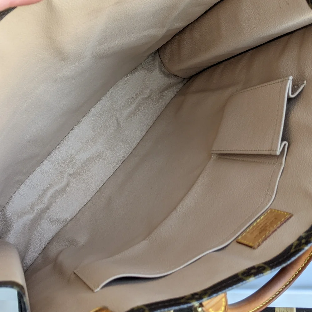 Louis Vuitton Monogram Sac Plat Bag